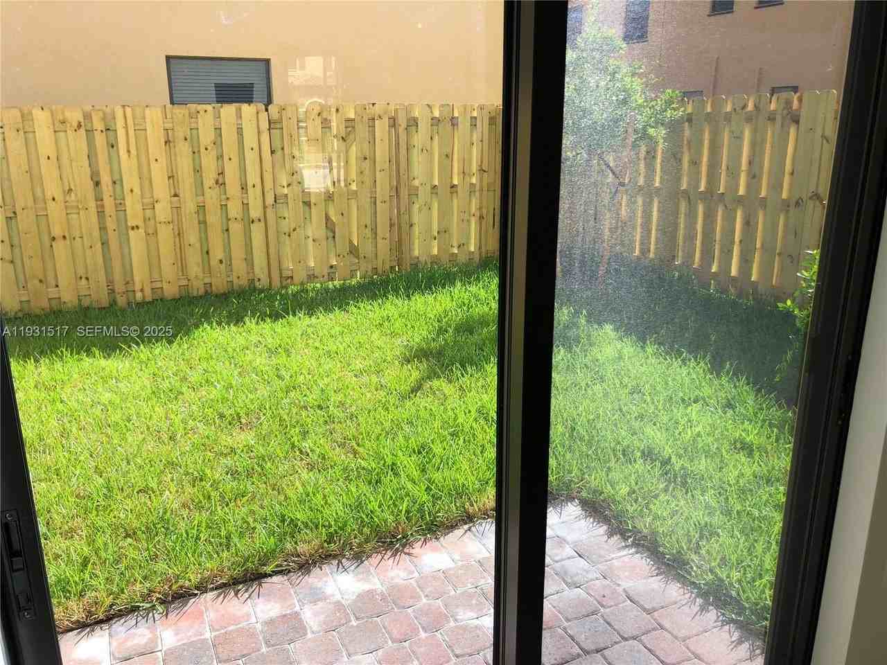 105 Se 33rd Ter #105 - Photo 7 of 28