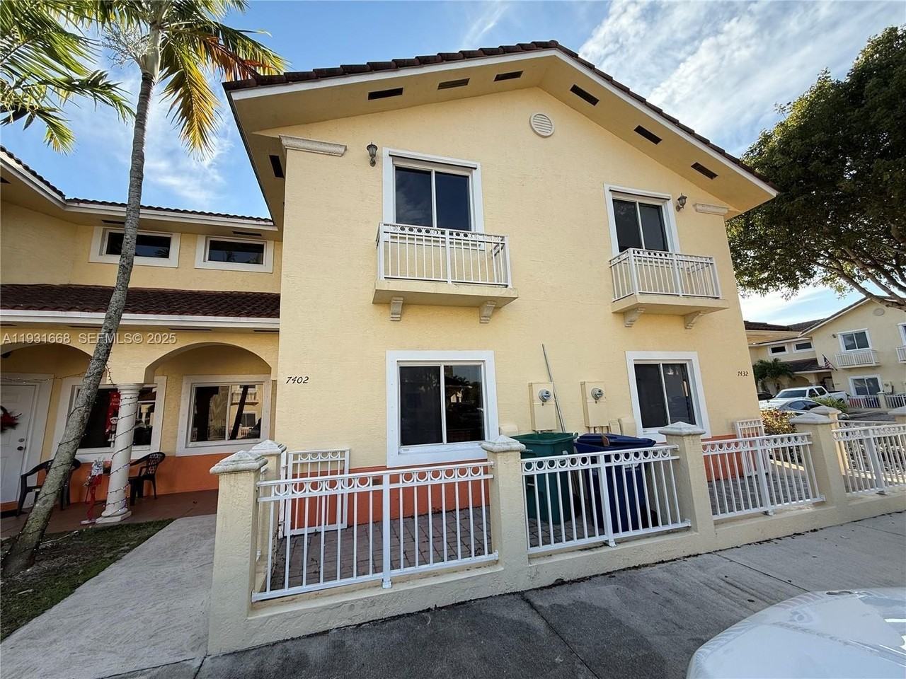 7402 Nw 179th Ter #0 - Photo 3 of 22