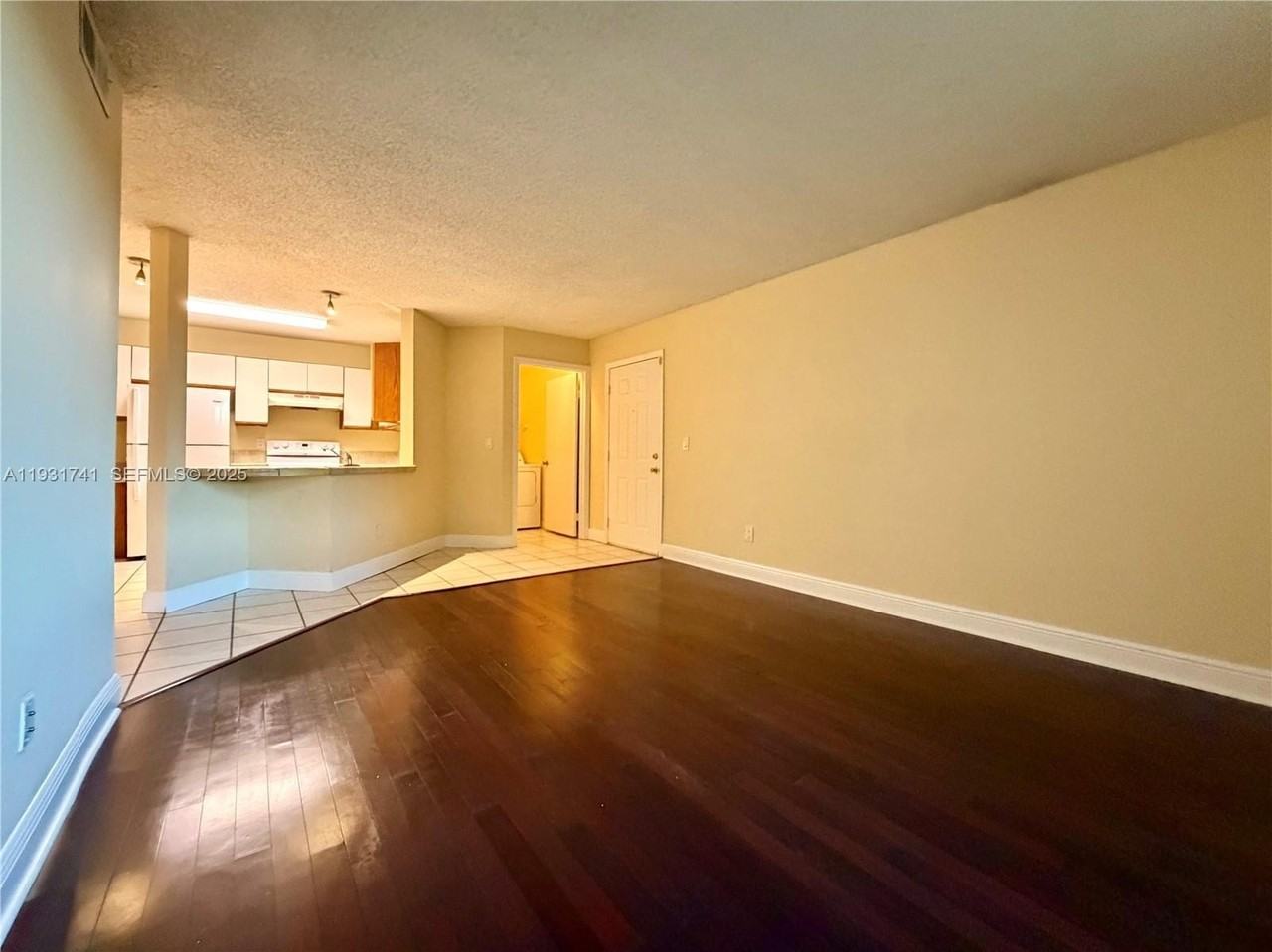 4035 W Mcnab Rd #F101 - Photo 4 of 18