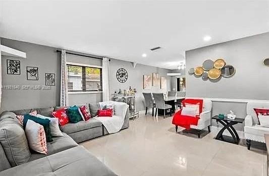 5404 Nw 25th Ave #1 - Photo 7 of 9