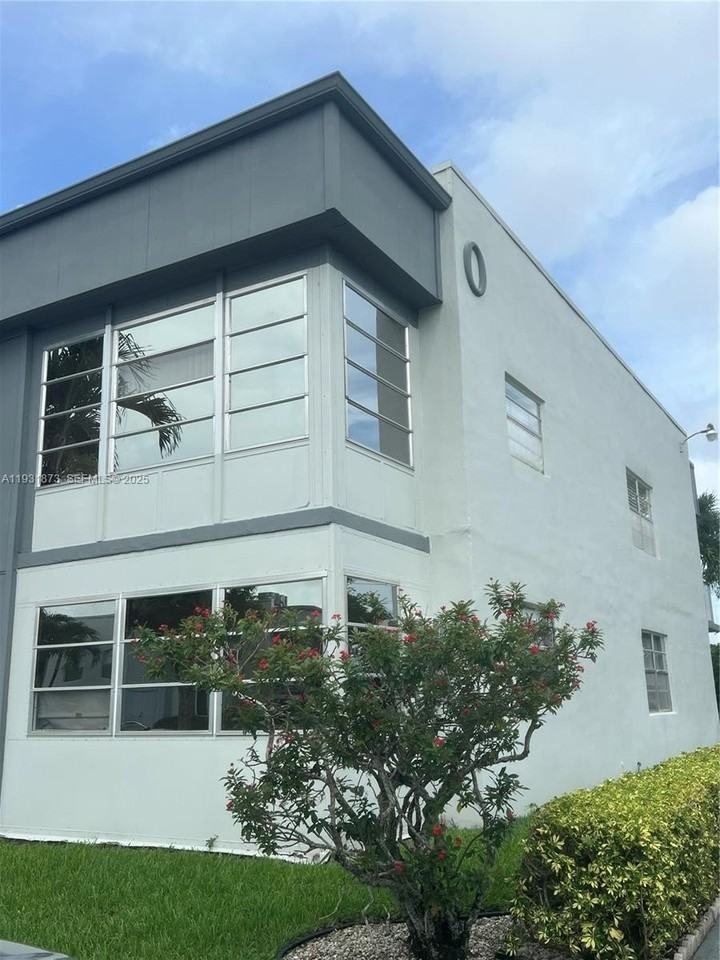 720 Burgundy O #720 - Photo 2 of 17