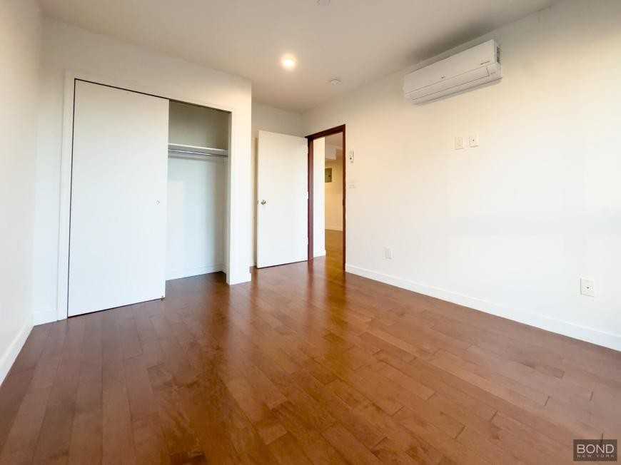 252 Broadway - Photo 7 of 9