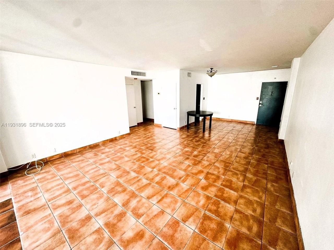 3301 Ne 5th Ave #805 - Photo 4 of 13