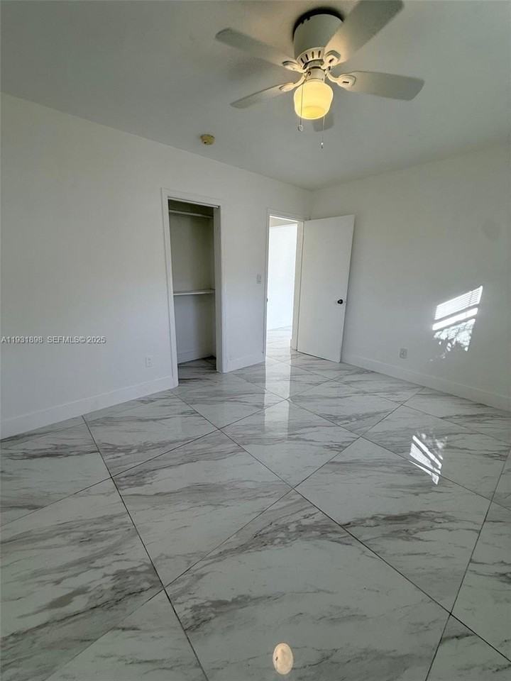 4265 Sw 51st St #1 - Photo 7 of 19