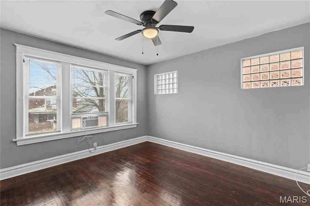 4234 Dewey Ave #2S - Photo 3 of 20