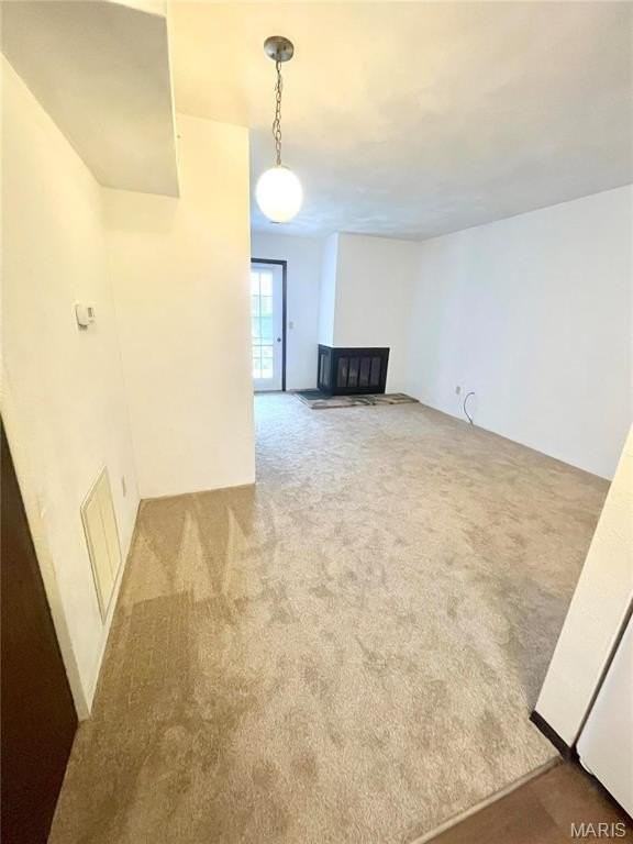 147 Ashley Dr - Photo 4 of 14