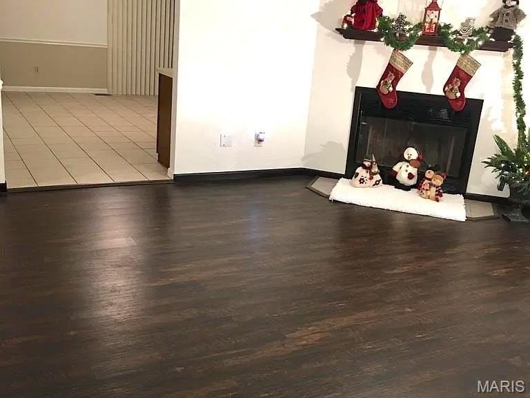 412 Nancy Dr - Photo 2 of 8