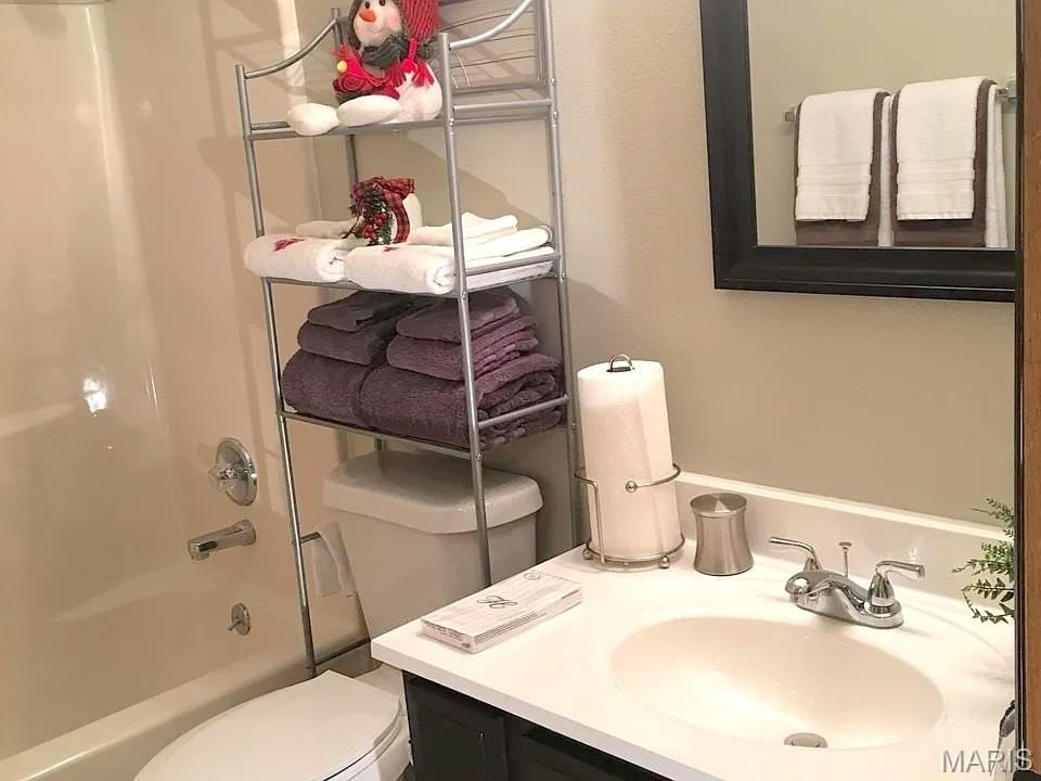 412 Nancy Dr - Photo 6 of 8