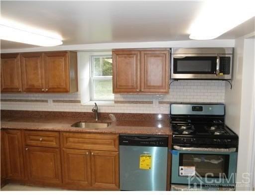 4 Brant St - Photo 3 of 9