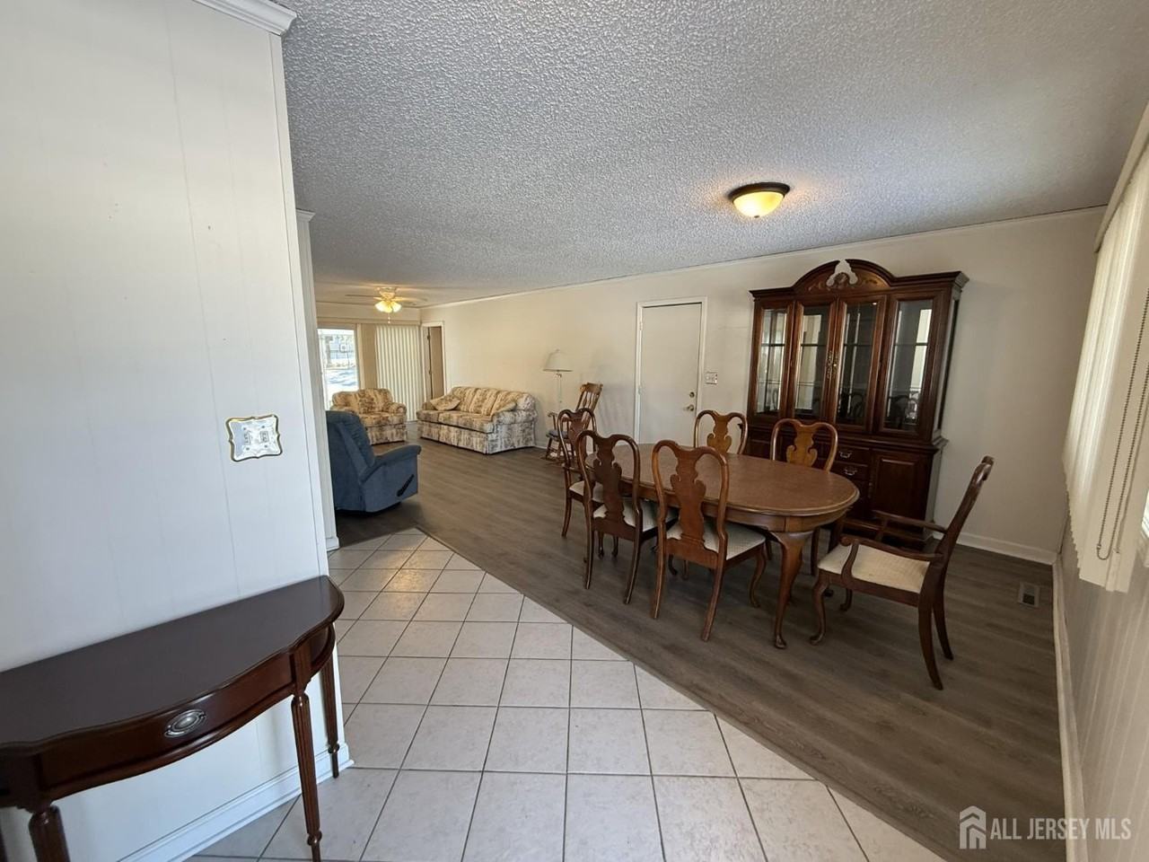 10 Tyndall Rd - Photo 4 of 25