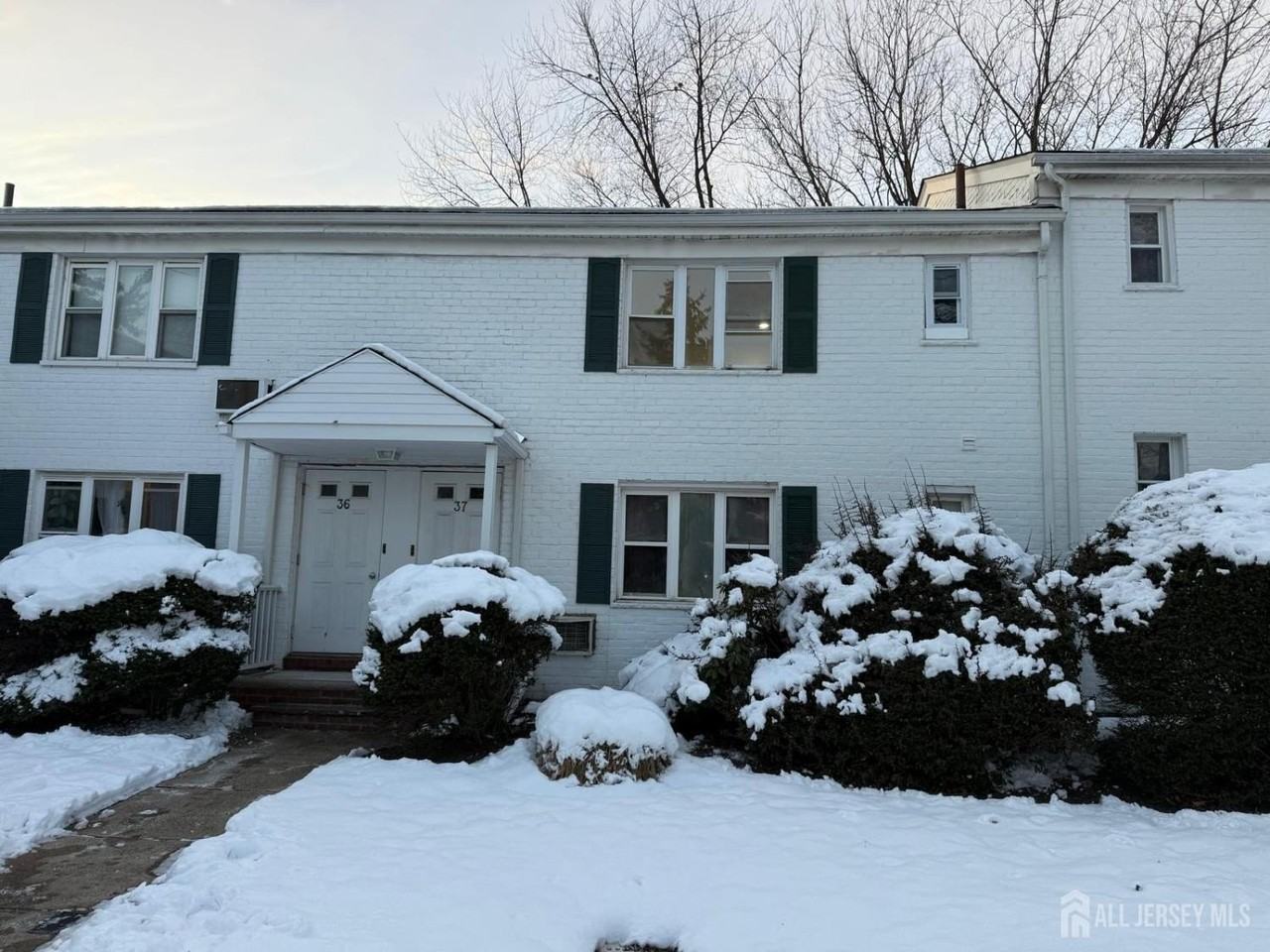 37-B Garfield Park - Photo 4 of 14