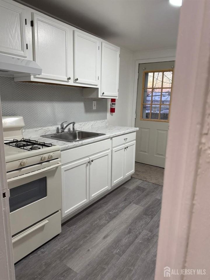 37-B Garfield Park - Photo 7 of 14