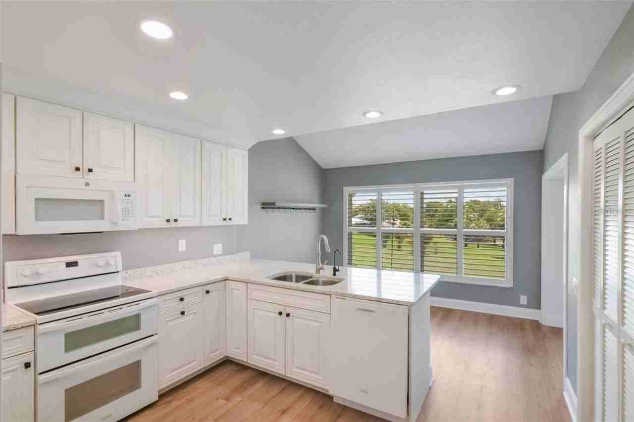 6036 Topsail Rd - Photo 2 of 33