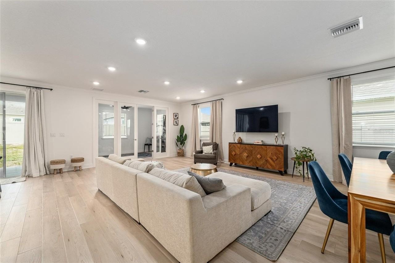 24400 Nw 12th Pl - Photo 4 of 26