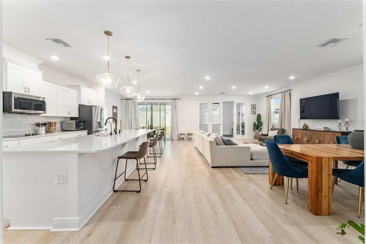 24400 Nw 12th Pl - Photo 5 of 26