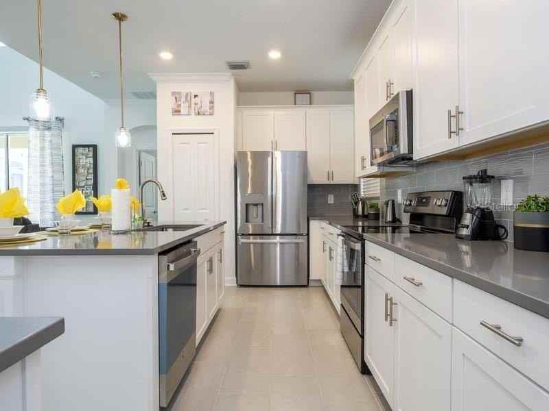 8956 Takeaway Way - Photo 3 of 50