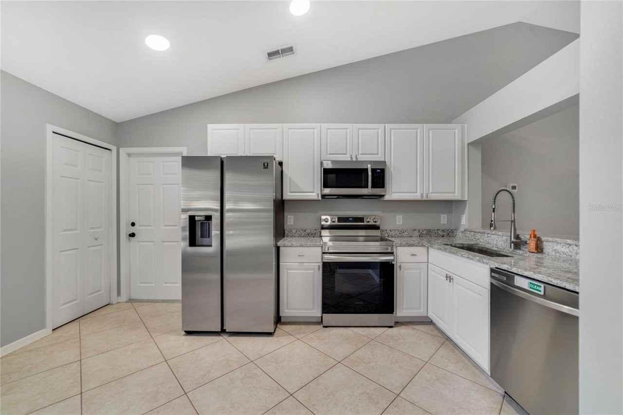 14048 Saint Leo Ct - Photo 6 of 26