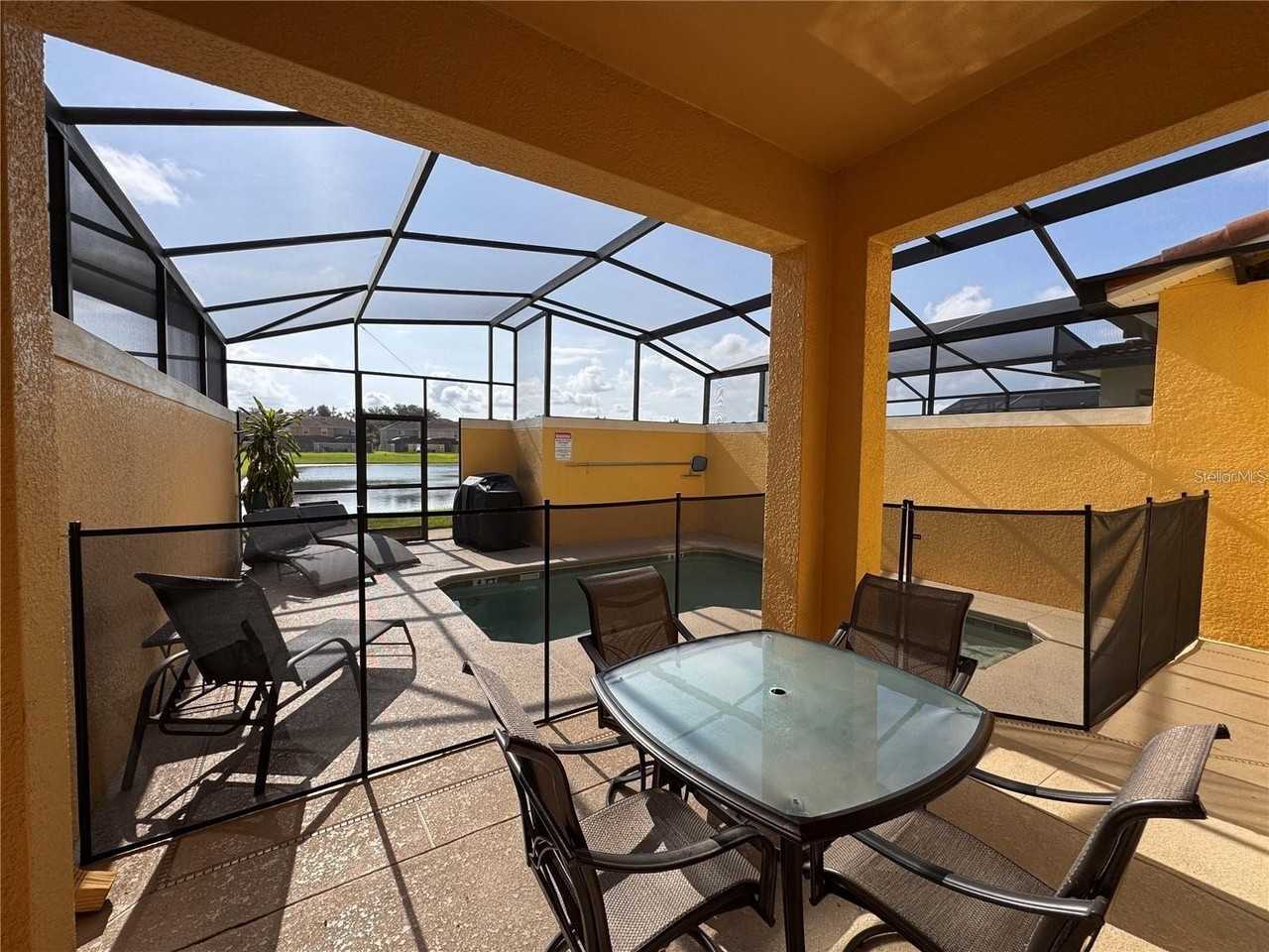 3075 Beach Palm Ave - Photo 5 of 17