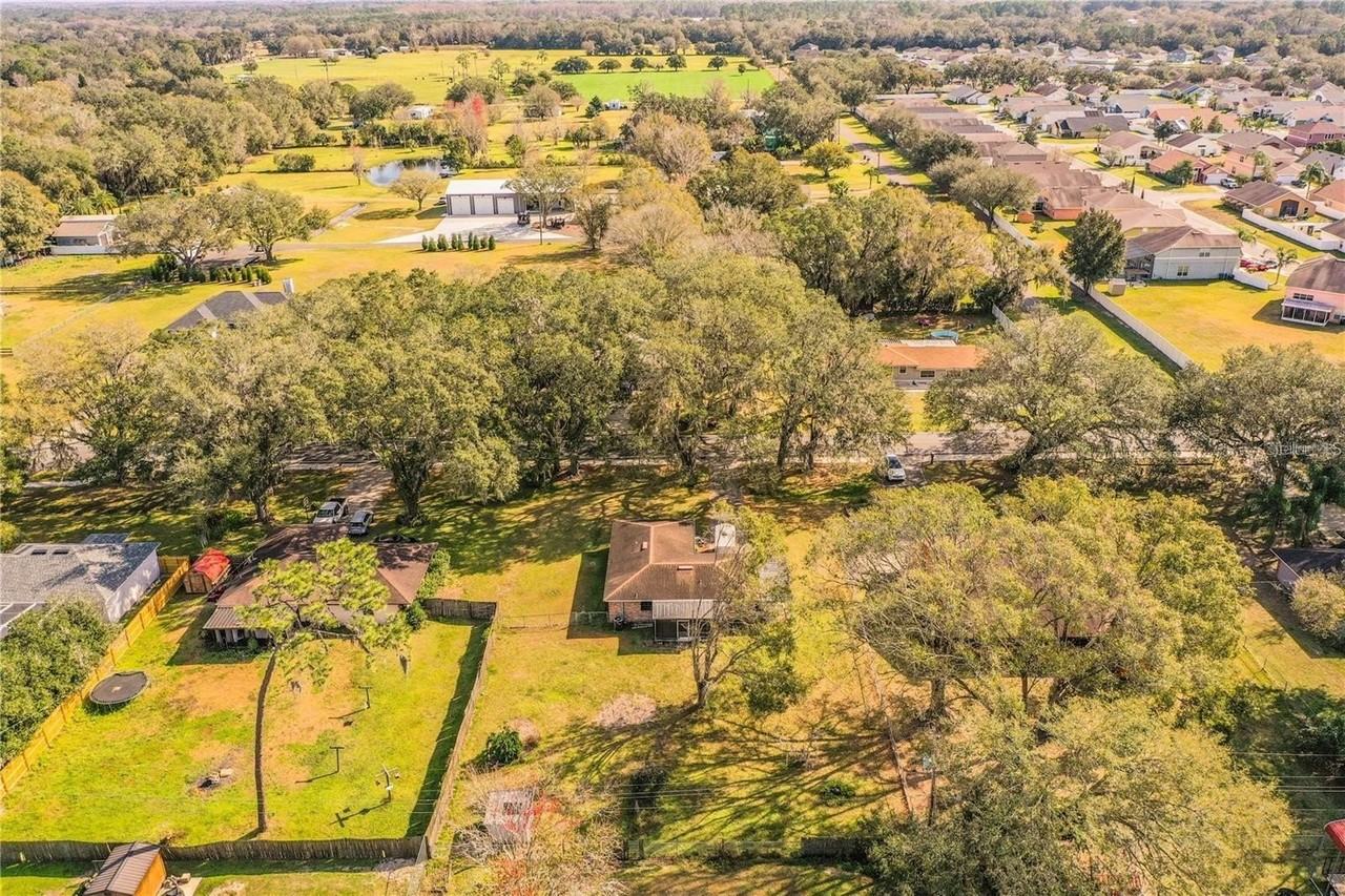 8510 N Campbell Rd - Photo 3 of 15