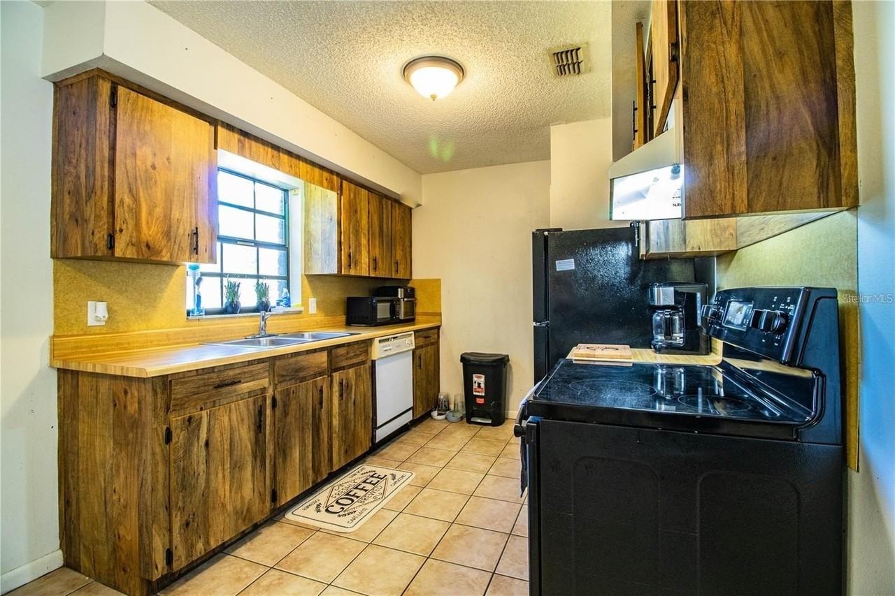 8510 N Campbell Rd - Photo 7 of 15