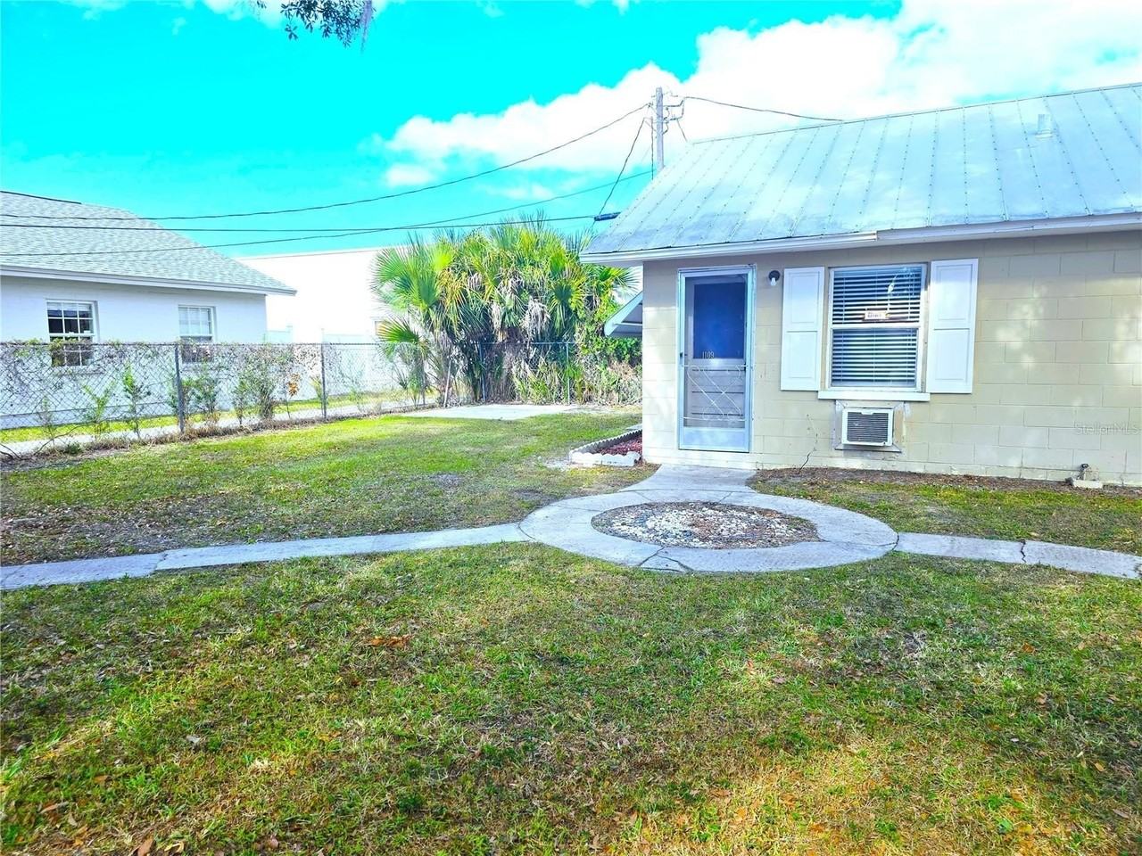 1109 Pennsylvania Ave - Photo 2 of 29