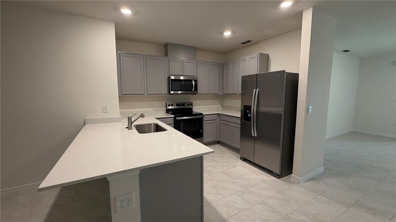 3314 Wakefield Dr - Photo 4 of 16