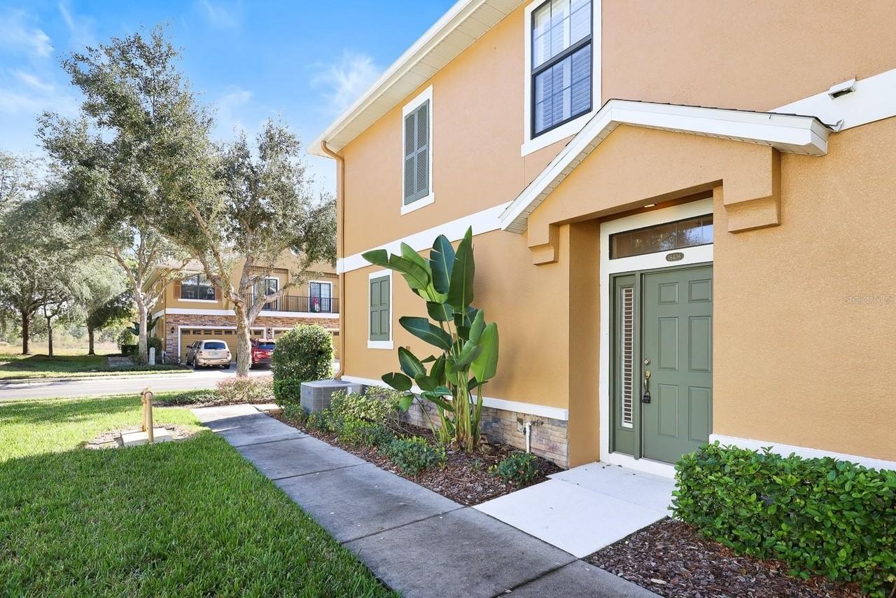 16436 Kingletridge Ave - Photo 4 of 33