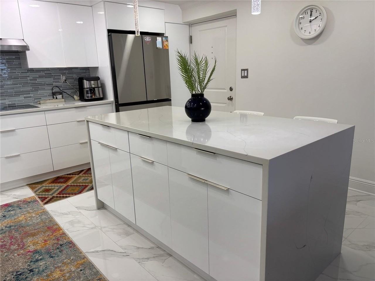 1390 Gulf Blvd #1204 - Photo 3 of 32