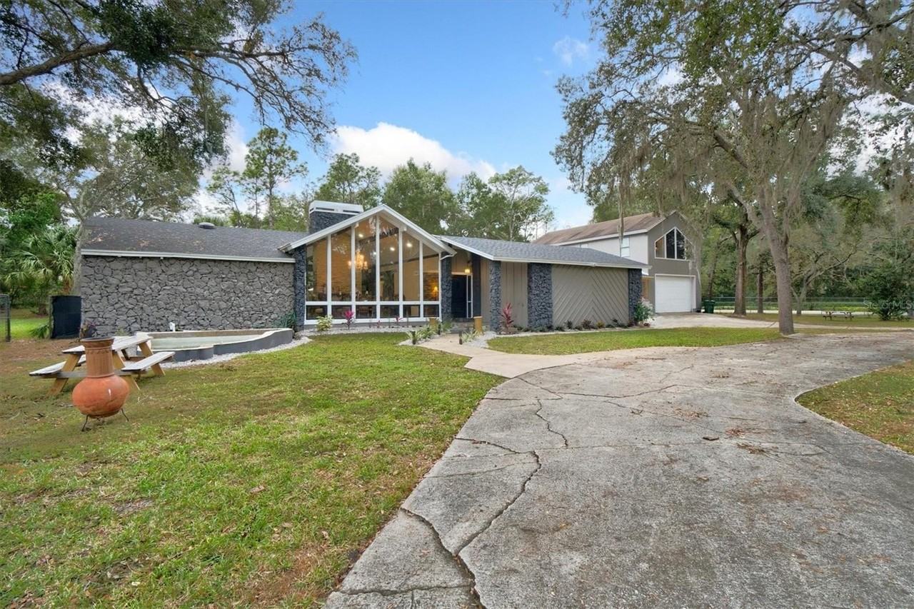 3451 Dawn Ct - Photo 2 of 49