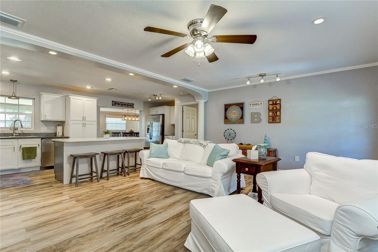 5600 30th Ave N - Photo 5 of 23