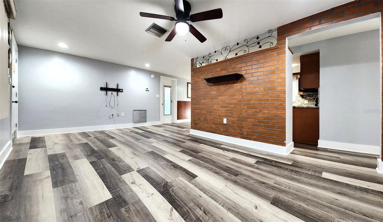 3629 Bedford St - Photo 4 of 29