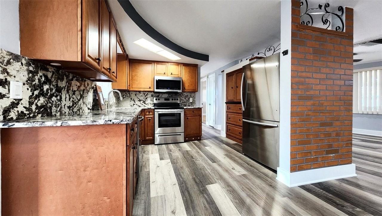 3629 Bedford St - Photo 7 of 29