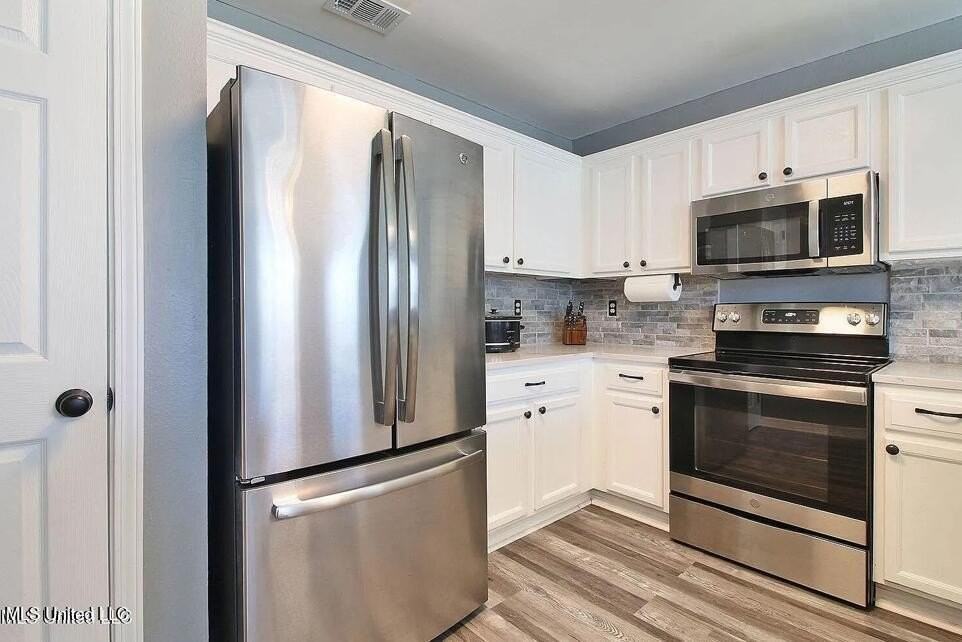 13369 Martin Ct - Photo 5 of 16