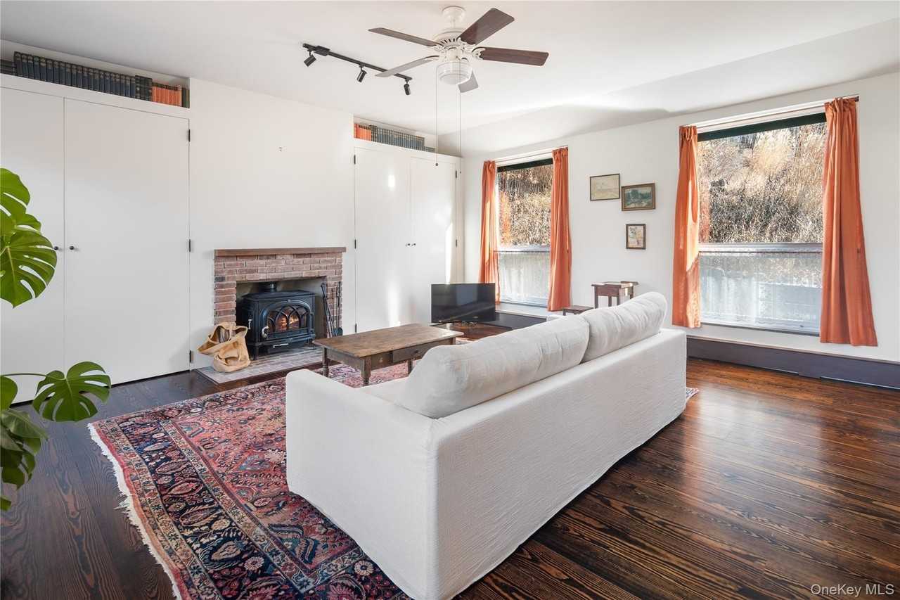 689 S Mountain Rd - Photo 7 of 28