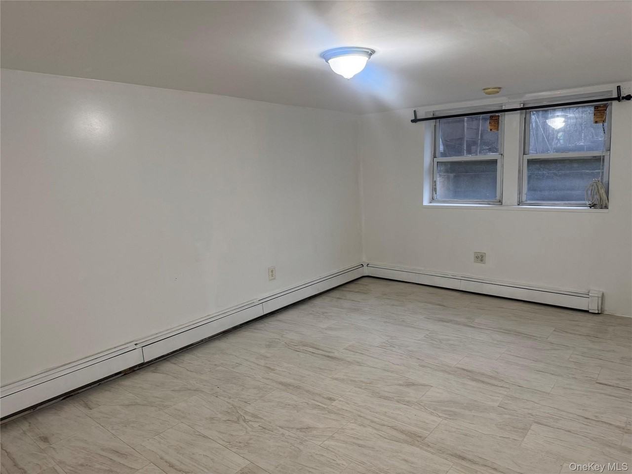 3211 69th St - Photo 5 of 7