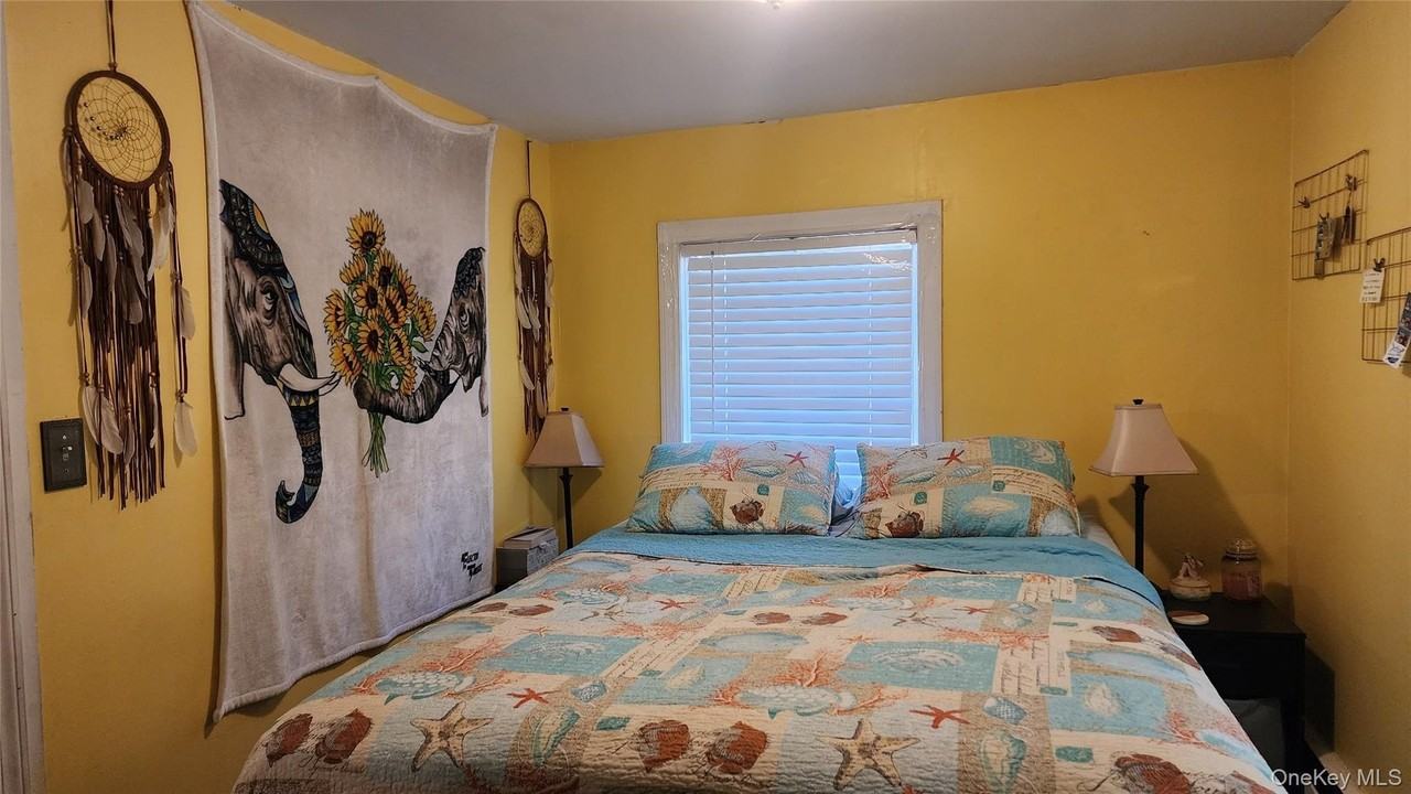 193 Commack Rd - Photo 5 of 41