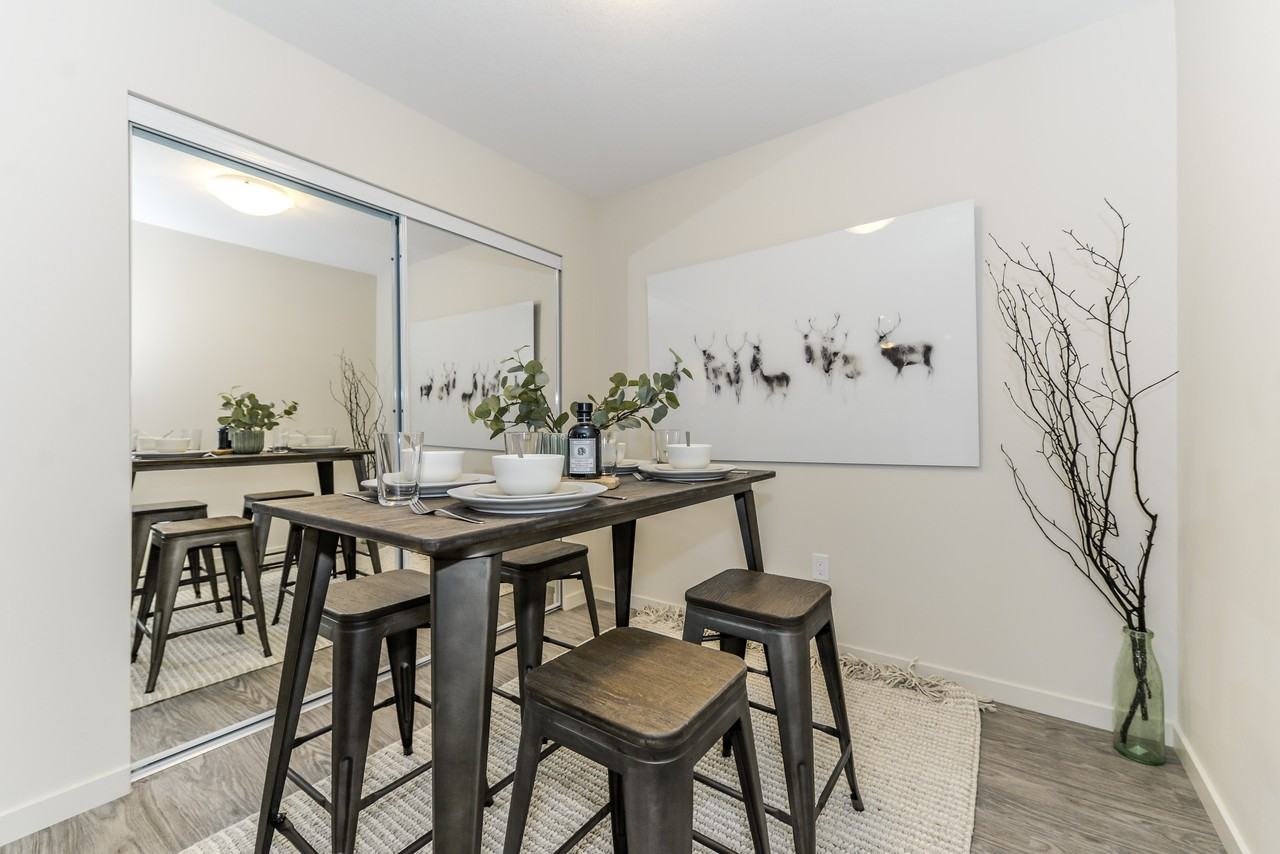 Crystallina - Photo 3 of 23