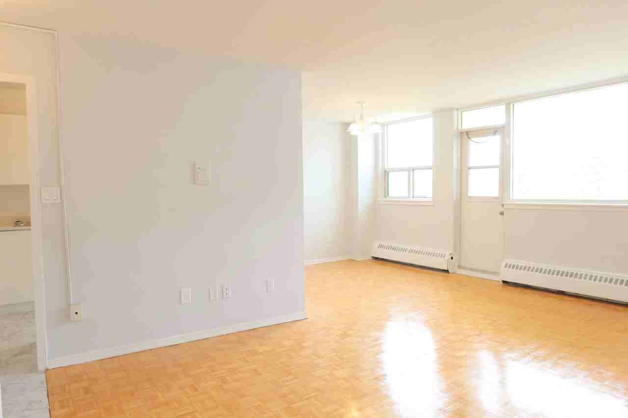 55 Cosburn Avenue - Photo 2 of 10