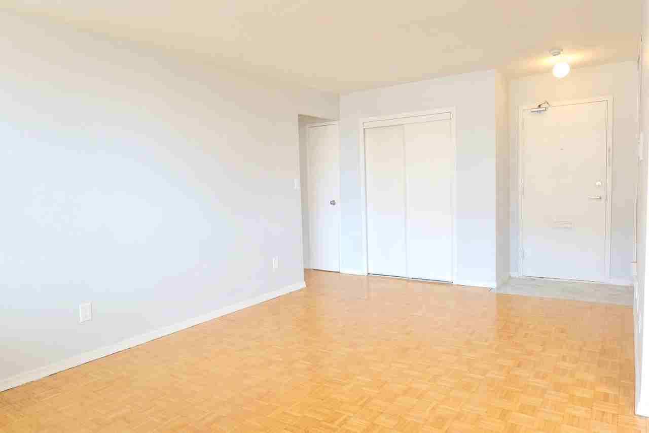 55 Cosburn Avenue - Photo 3 of 10