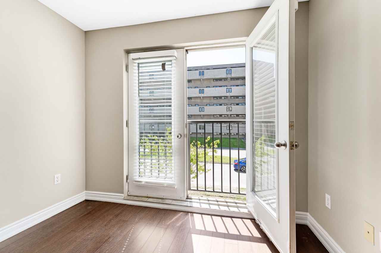 Baseline Court - Photo 4 of 50