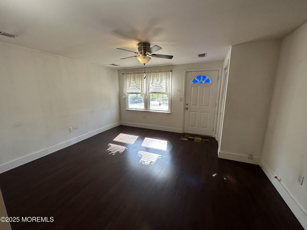 143 8th St - Photo 3 of 11