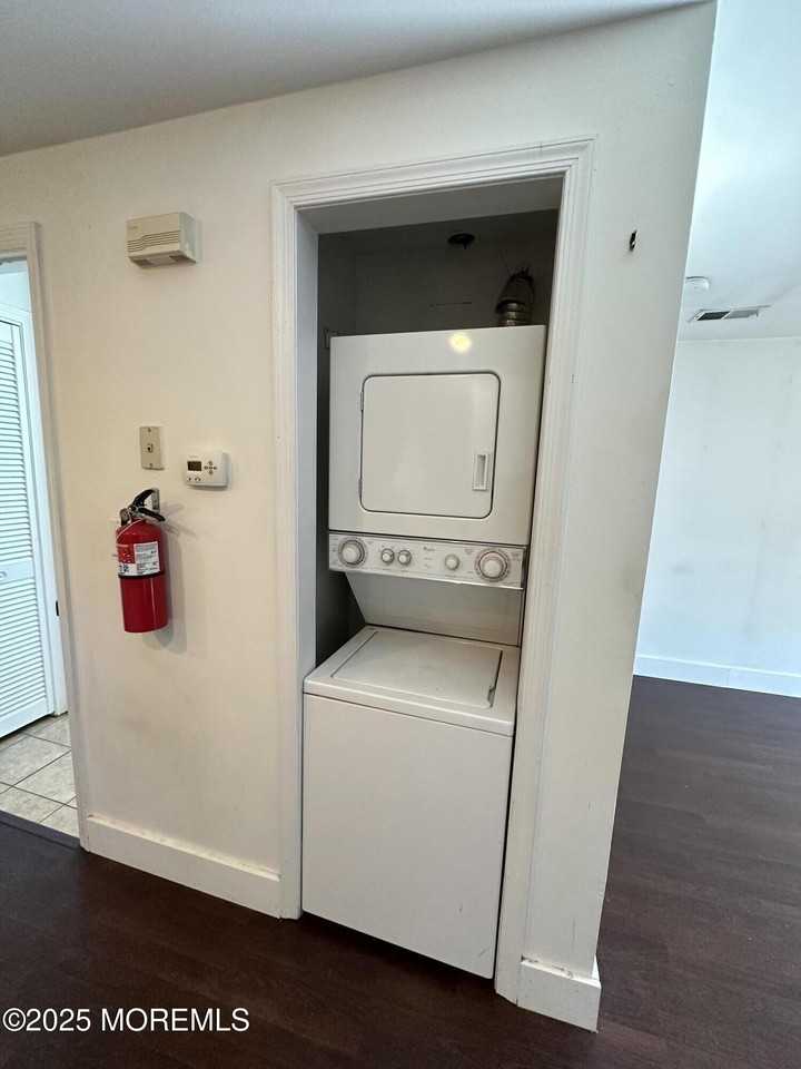 143 8th St - Photo 7 of 11