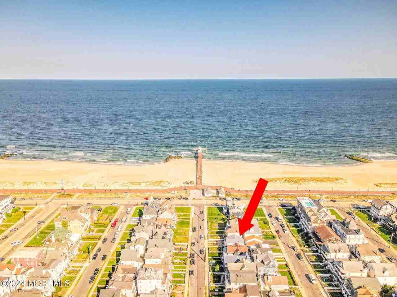 6 1/2 Embury Ave - Photo 2 of 24