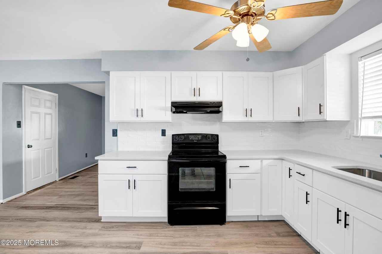 207 Coville Dr - Photo 5 of 15