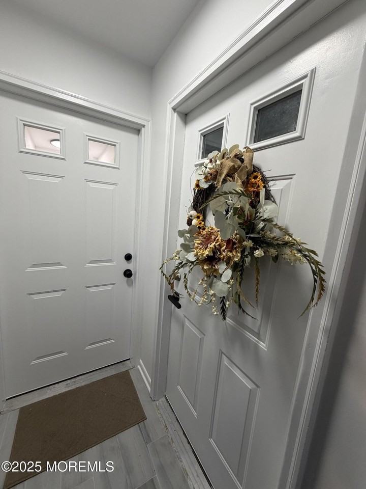 14 W 3rd St - Photo 4 of 27