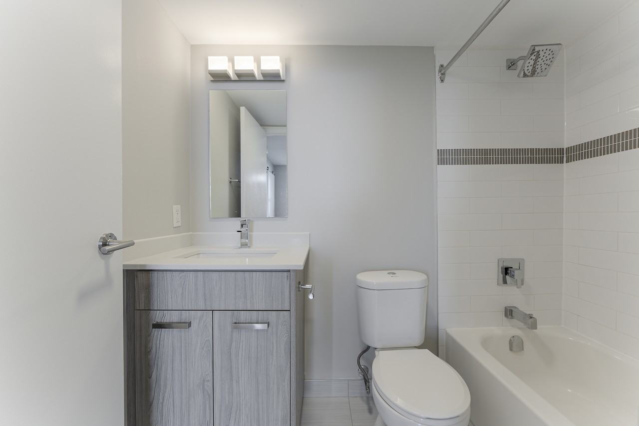 88 Erskine Ave. - Photo 6 of 50