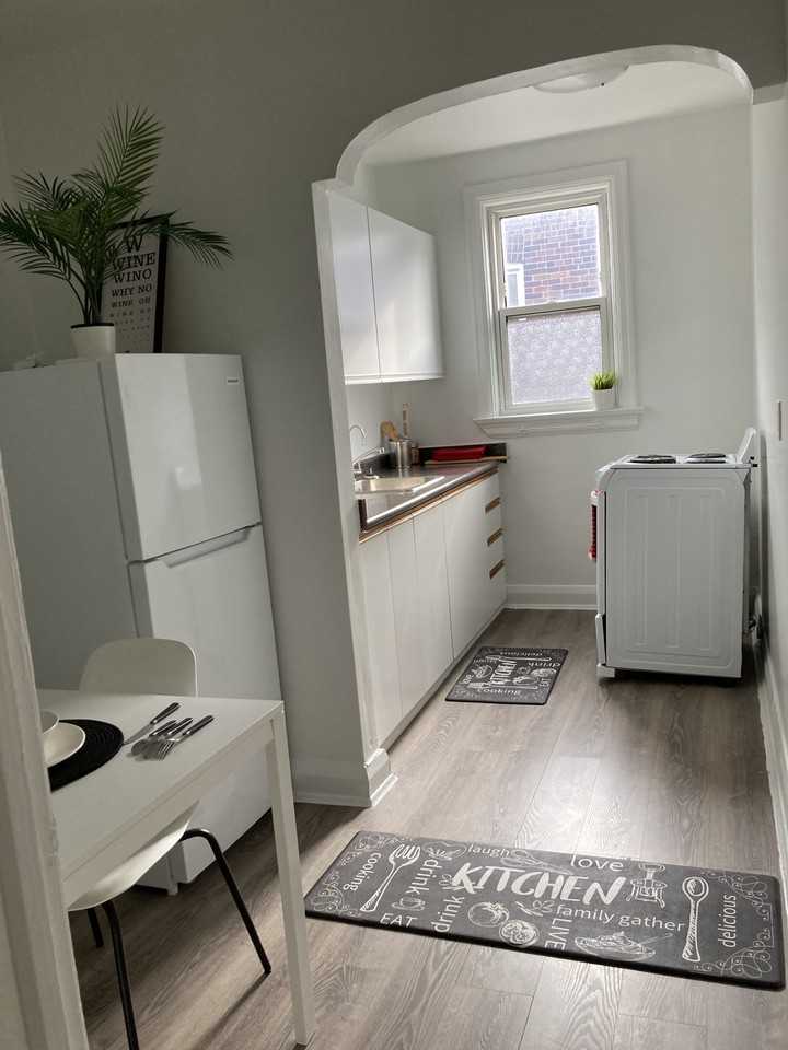 1554, 1560, 1570 & 1574 Bathurst St. - Photo 2 of 19