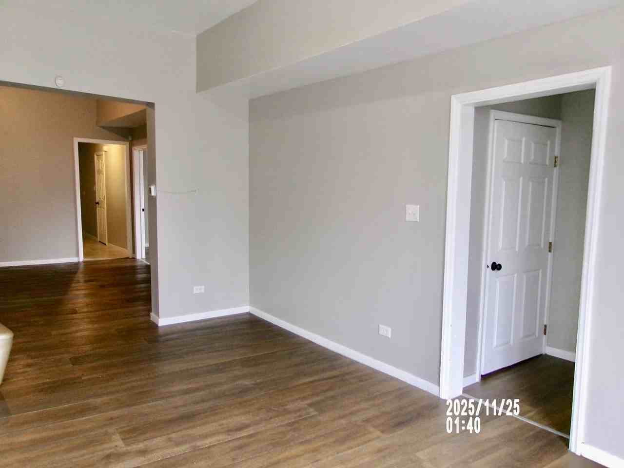 2852 E 91st St #2 - Photo 4 of 22