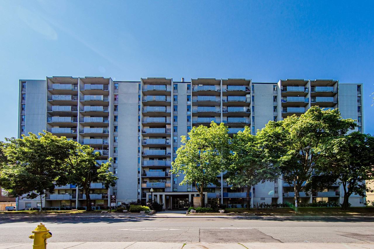 205 Cosburn Ave - Photo 2 of 33