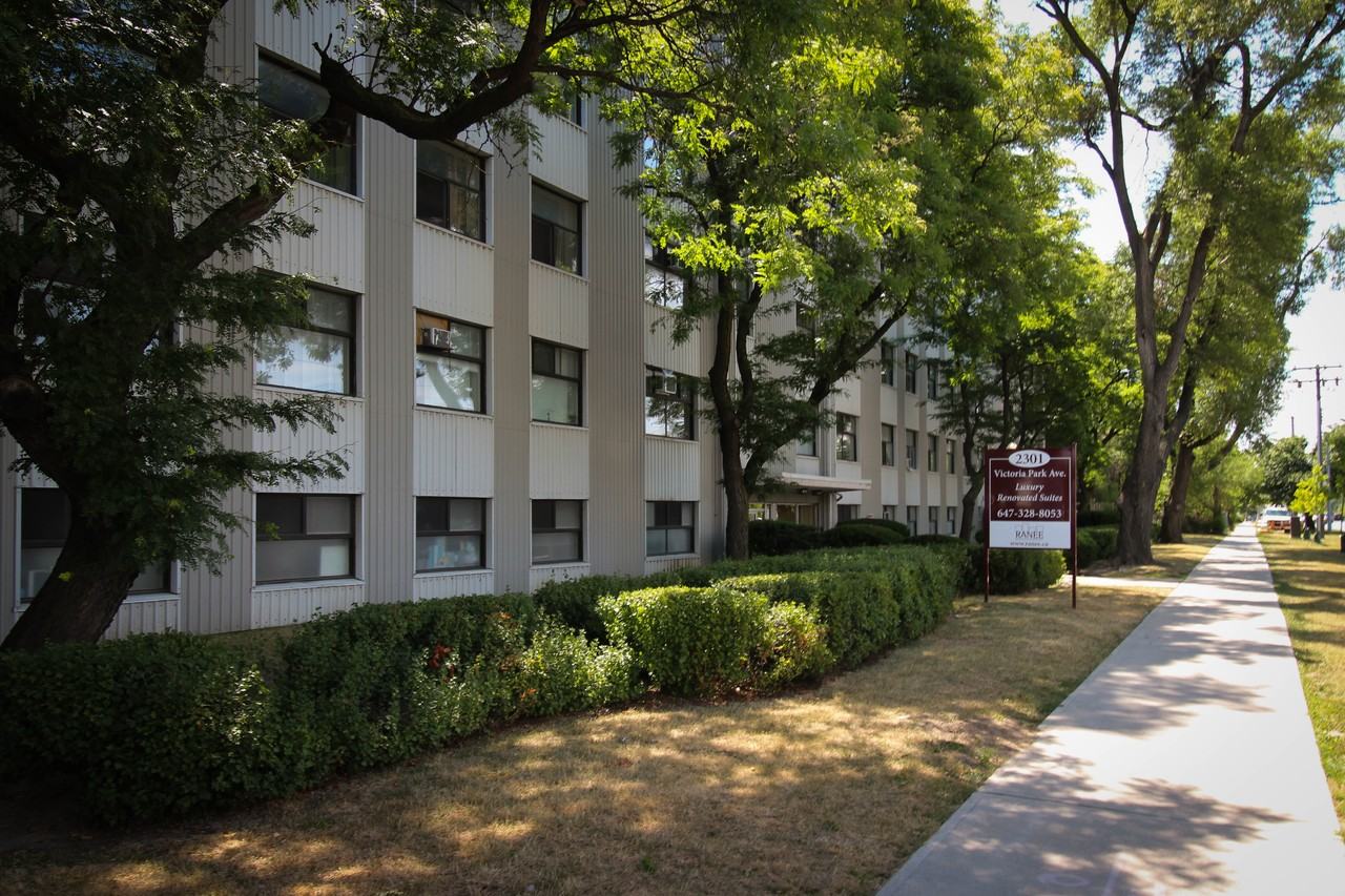 2301 Victoria Park Ave - Photo 2 of 7